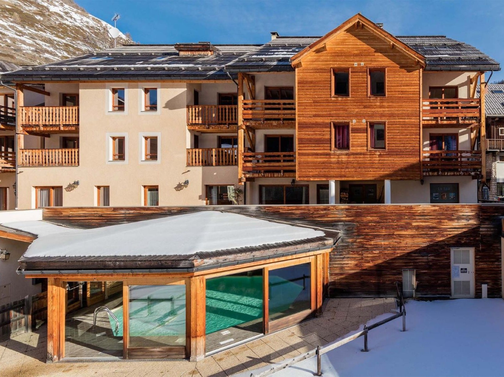 Residence avec vue piscine